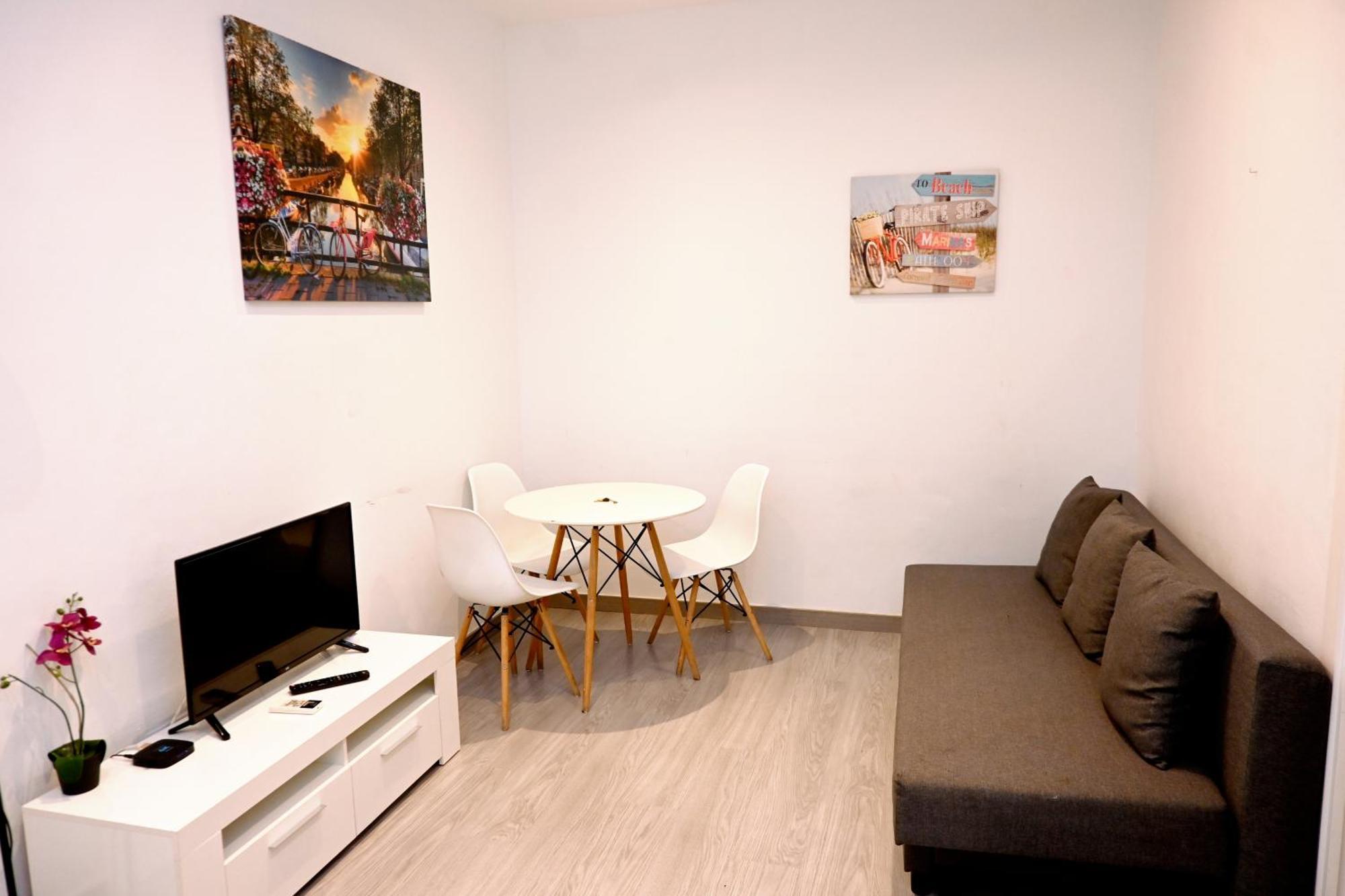 Homenfun Barcelona Les Corts Exterior photo